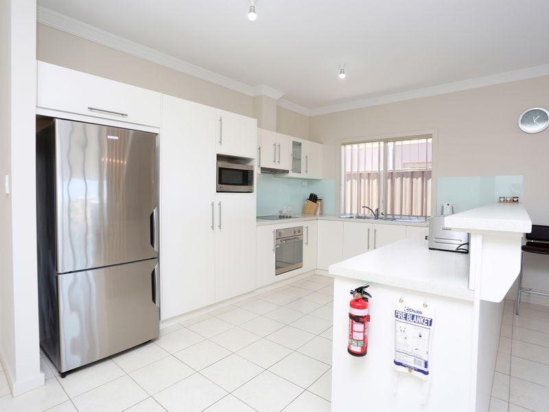 103 Blanche Parade, Hindmarsh Island SA 5214