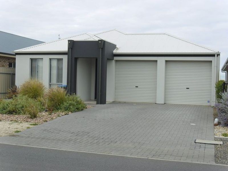93 Blanche Parade, Hindmarsh Island SA 5214