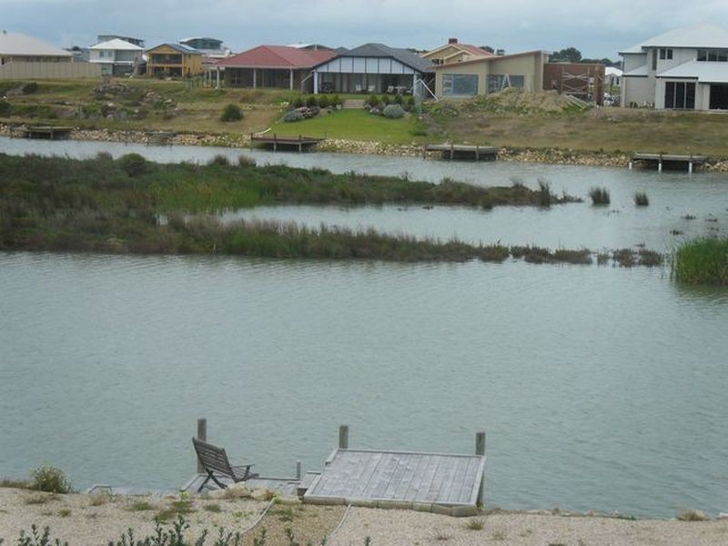 93 Blanche Parade, Hindmarsh Island SA 5214