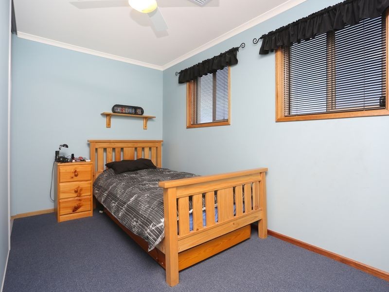 21 Britannia Parade, Hindmarsh Island SA 5214