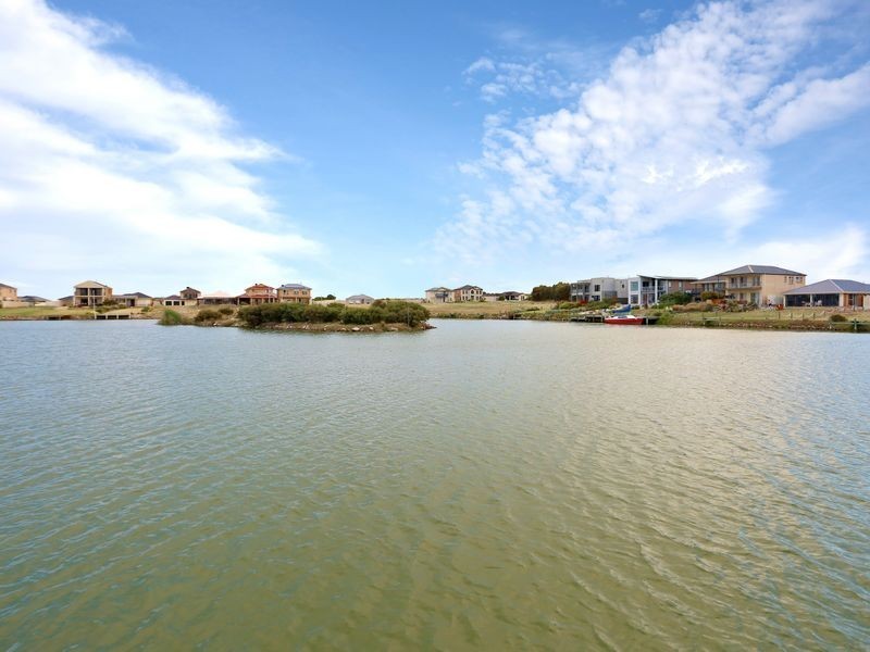 21 Britannia Parade, Hindmarsh Island SA 5214