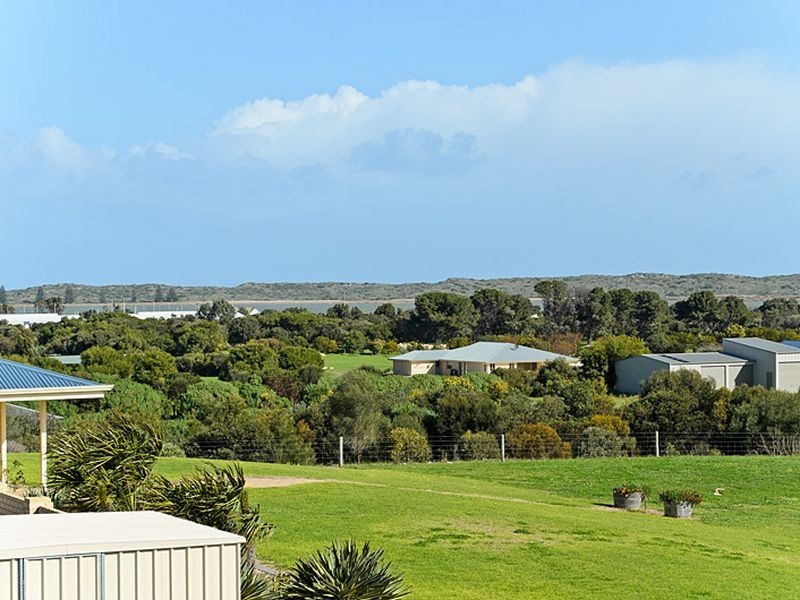 32 Gow Drive, Hindmarsh Island SA 5214