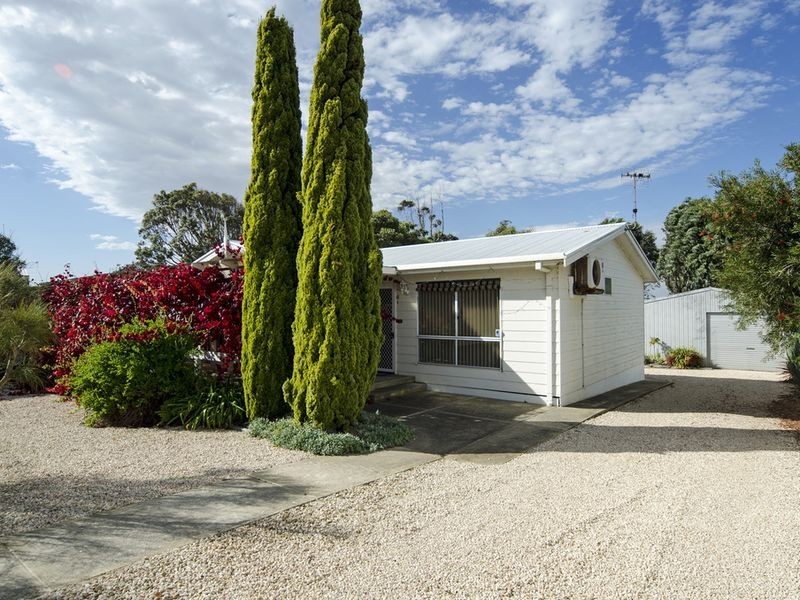 2 Walker Place, Middleton SA 5213