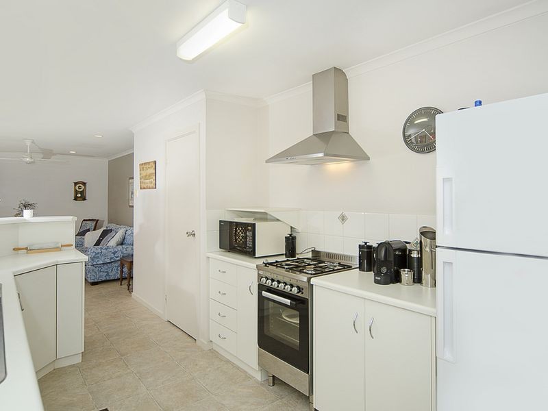 2 Walker Place, Middleton SA 5213