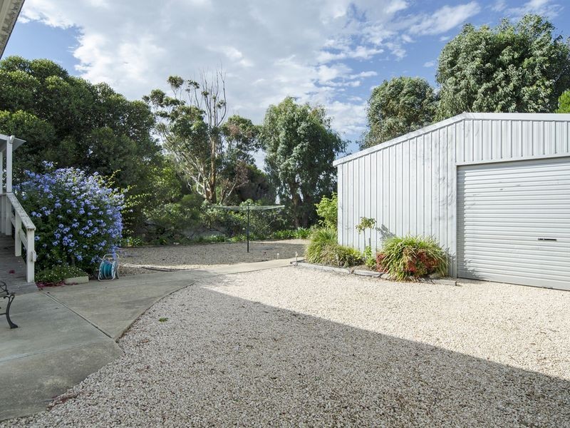 2 Walker Place, Middleton SA 5213