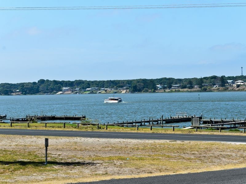 1 Burt Avenue, Goolwa North SA 5214