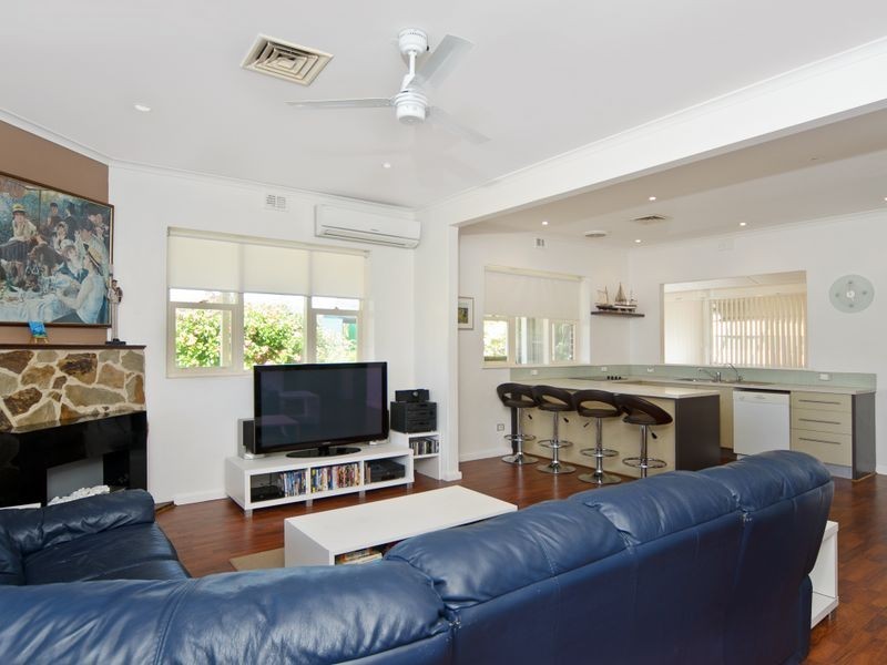 1 Burt Avenue, Goolwa North SA 5214