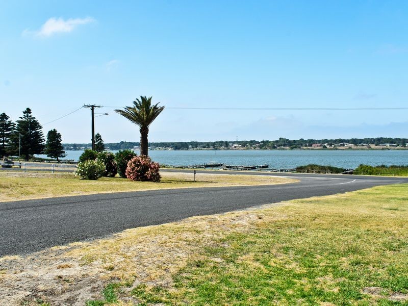 1 Burt Avenue, Goolwa North SA 5214