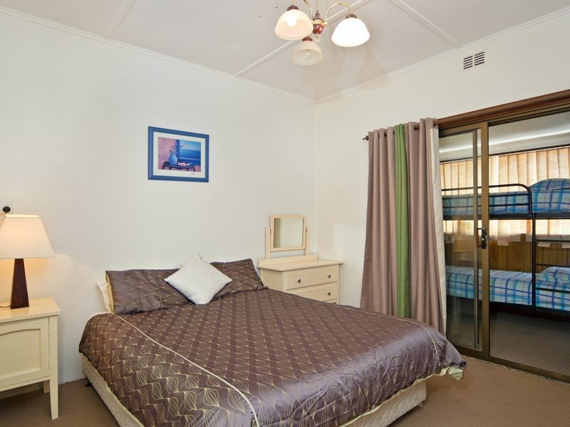 1 Burt Avenue, Goolwa North SA 5214
