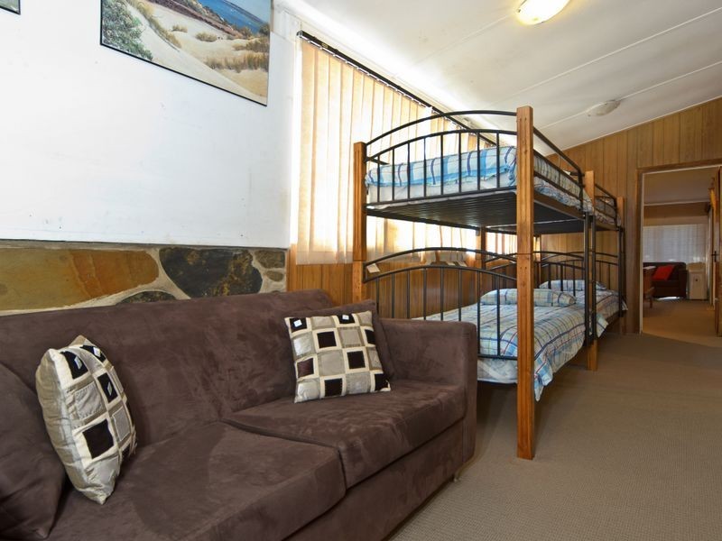 1 Burt Avenue, Goolwa North SA 5214
