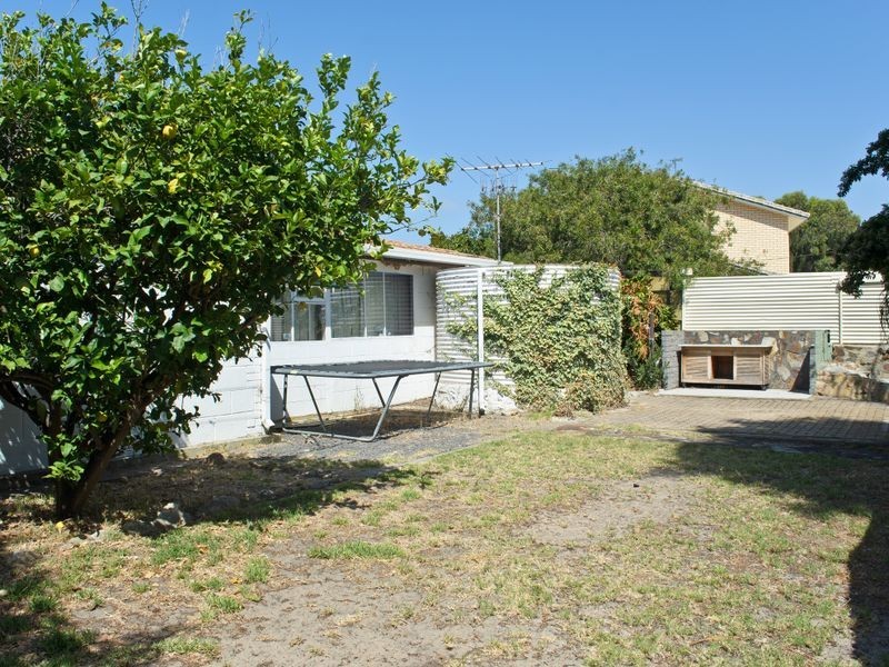 1 Burt Avenue, Goolwa North SA 5214