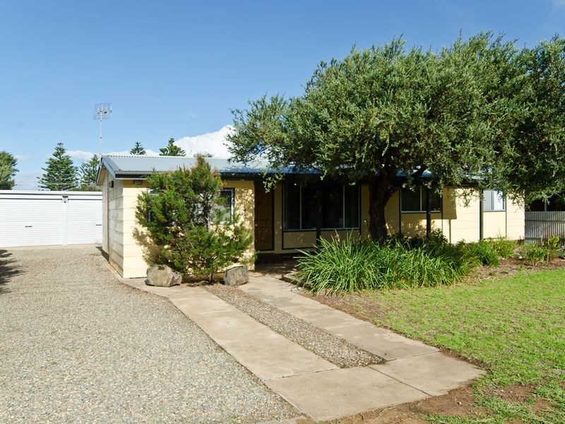 61 Underwood Avenue, Goolwa Beach SA 5214