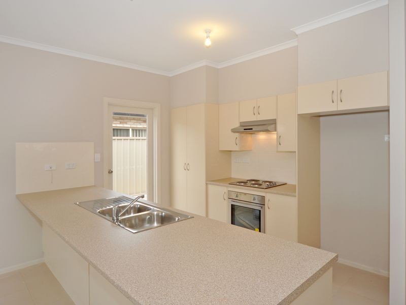 101 Blanche Parade, Hindmarsh Island SA 5214