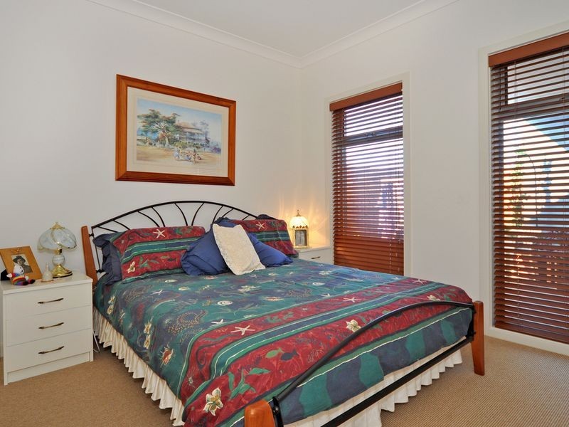 18 Britannia Parade, Hindmarsh Island SA 5214