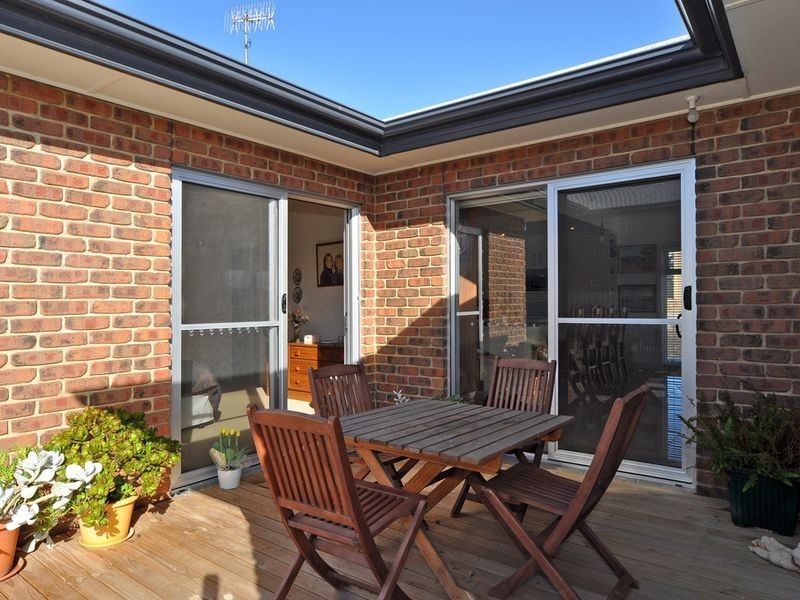 18 Britannia Parade, Hindmarsh Island SA 5214
