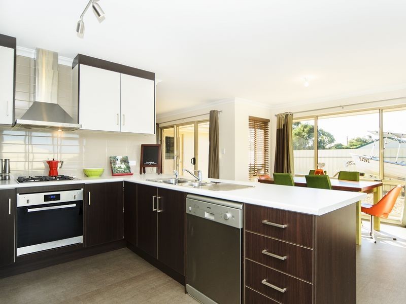 18 Merrett Avenue, Goolwa Beach SA 5214