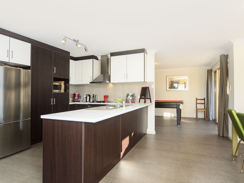 18 Merrett Avenue, Goolwa Beach SA 5214