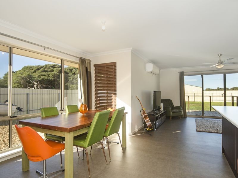 18 Merrett Avenue, Goolwa Beach SA 5214