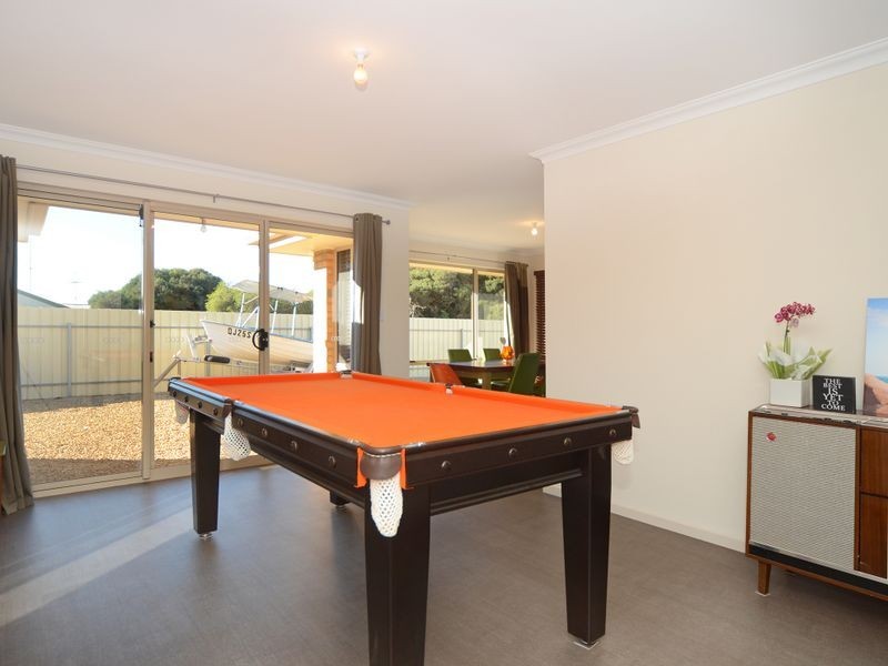 18 Merrett Avenue, Goolwa Beach SA 5214