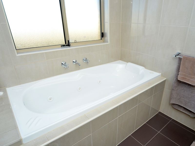 18 Merrett Avenue, Goolwa Beach SA 5214