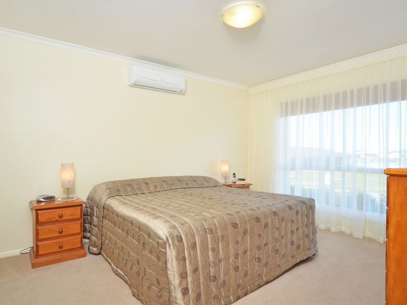 72 Britannia Parade, Hindmarsh Island SA 5214