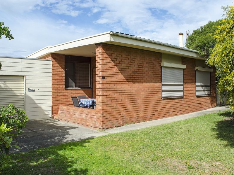4 Dent Street, Goolwa Beach SA 5214