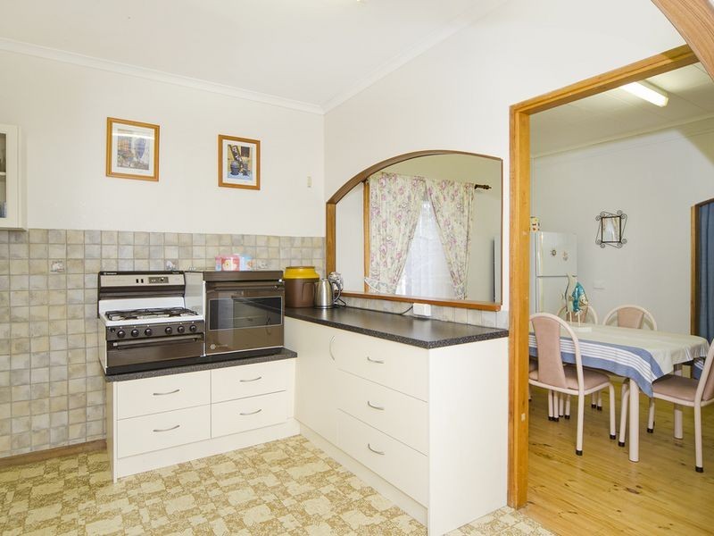 4 Dent Street, Goolwa Beach SA 5214