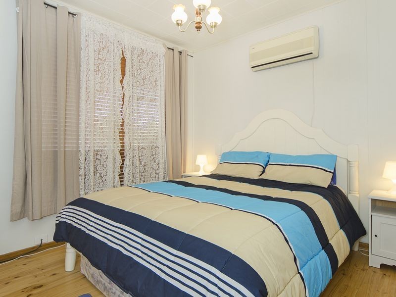 4 Dent Street, Goolwa Beach SA 5214