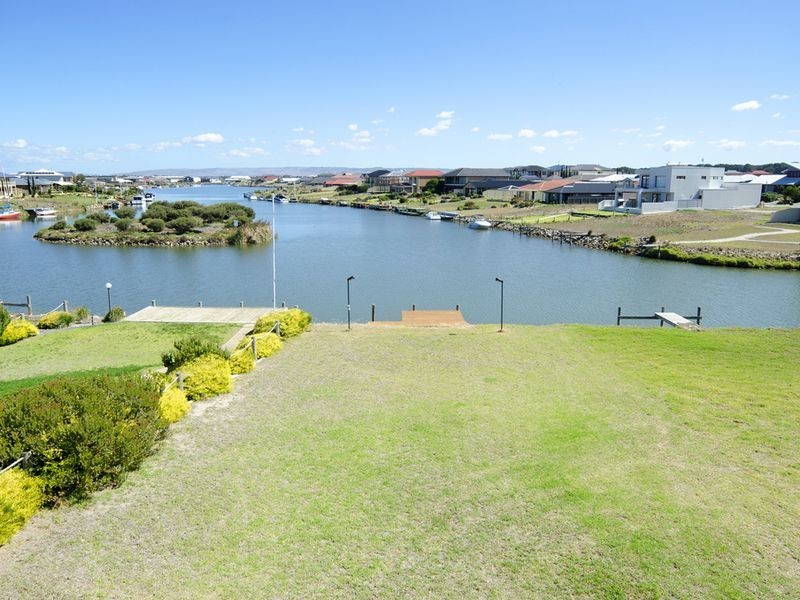 147 Excelsior Parade, Hindmarsh Island SA 5214