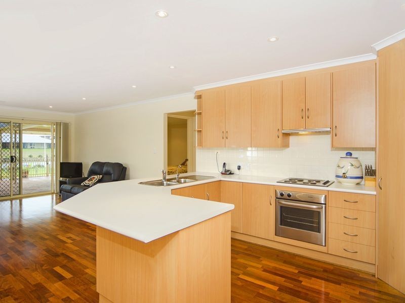 151 Wentworth Parade, Hindmarsh Island SA 5214