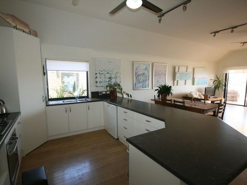 97 Excelsior Parade, Hindmarsh Island SA 5214