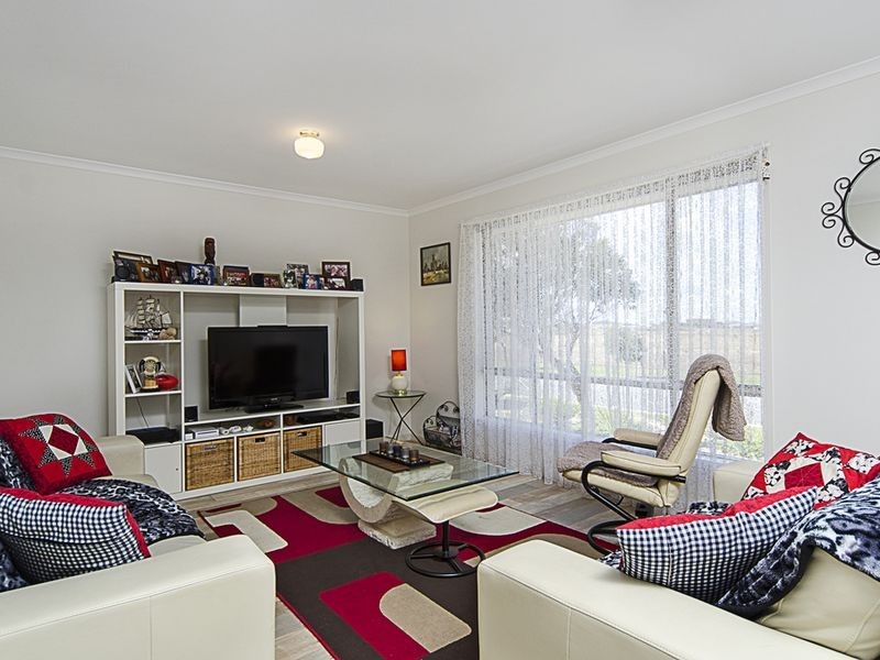 61 Princess Royal Parade, Hindmarsh Island SA 5214