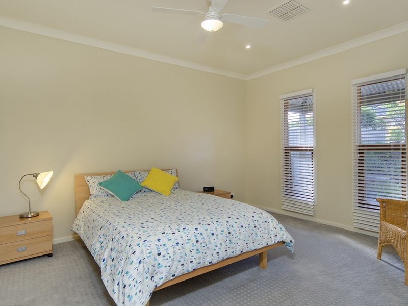 5 Dwiar Road, Victor Harbor SA 5211