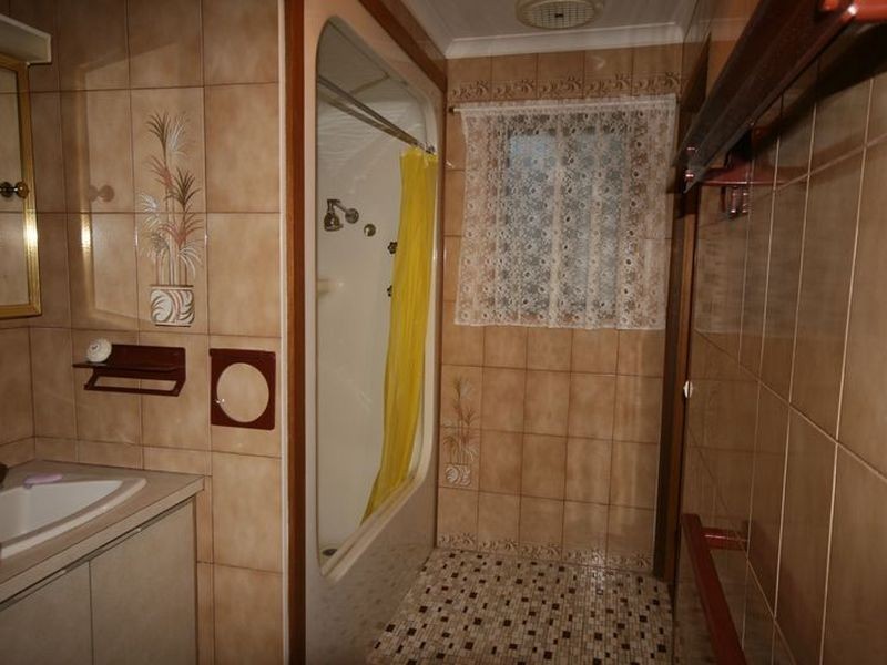 16 Castle Avenue, Goolwa Beach SA 5214