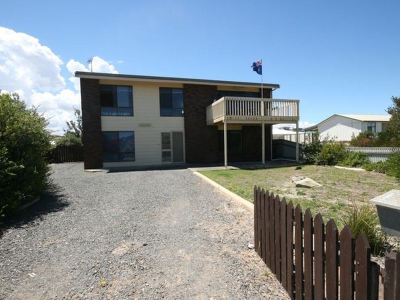 32 Eaton Avenue, Goolwa Beach SA 5214