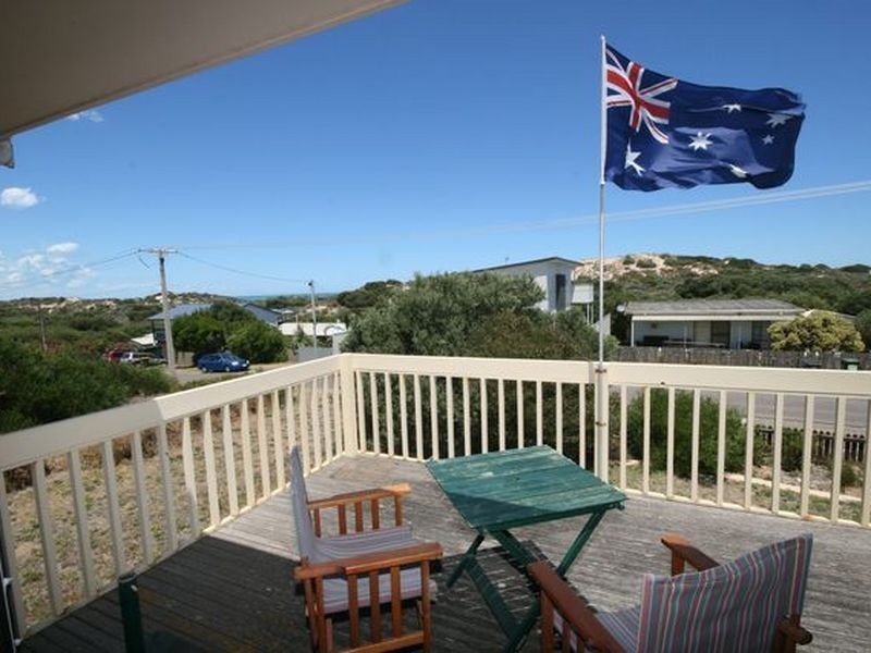 32 Eaton Avenue, Goolwa Beach SA 5214