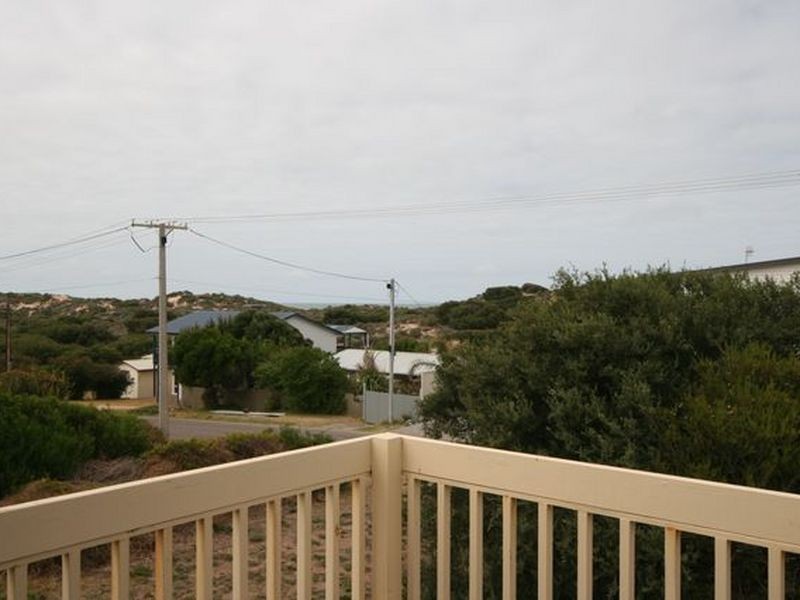 32 Eaton Avenue, Goolwa Beach SA 5214