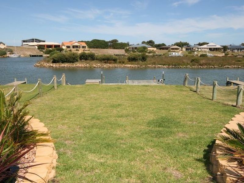 41 Wentworth Parade, Hindmarsh Island SA 5214