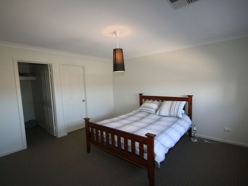 199 Excelsior Parade, Hindmarsh Island SA 5214