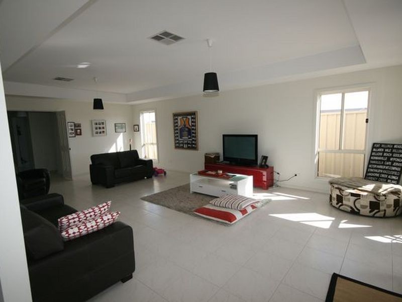 199 Excelsior Parade, Hindmarsh Island SA 5214