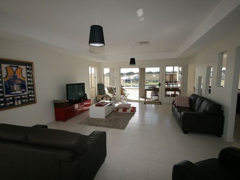 199 Excelsior Parade, Hindmarsh Island SA 5214