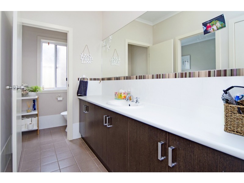 Unit 4/13 Chrystal Street, Goolwa SA 5214