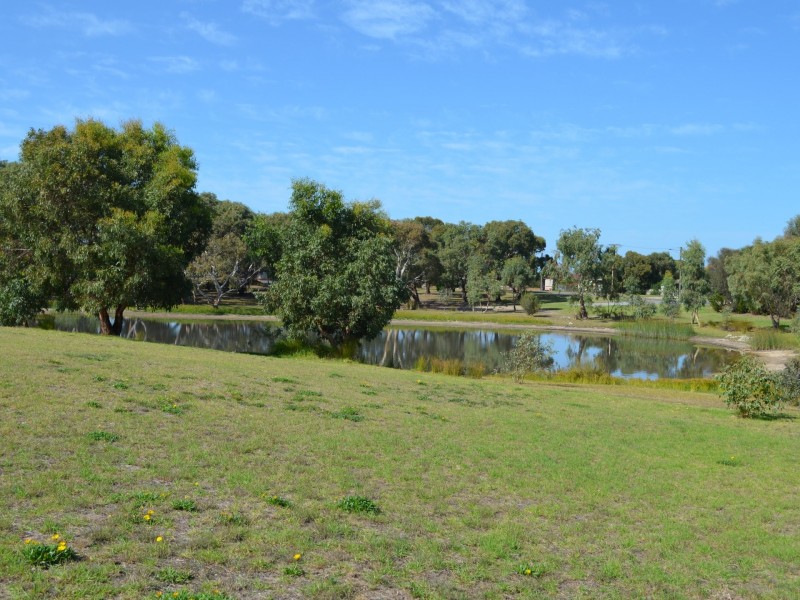 10 Willmett Road, Goolwa Beach SA 5214