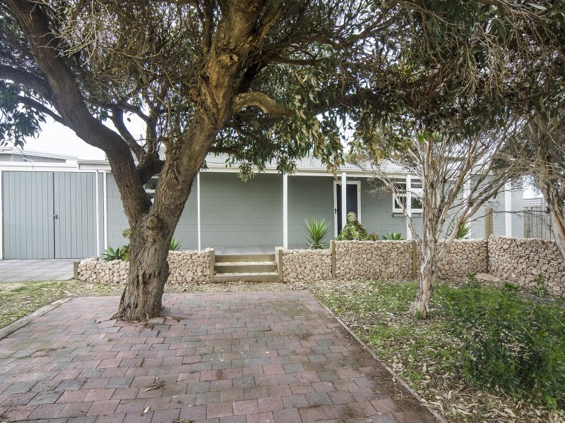 65 Goolwa Channel Drive, Hindmarsh Island SA 5214