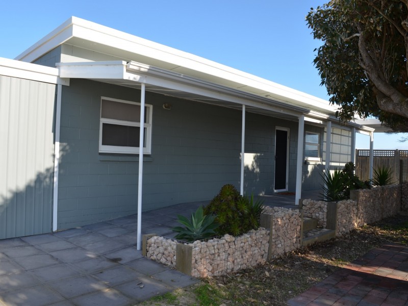 65 Goolwa Channel Drive, Hindmarsh Island SA 5214
