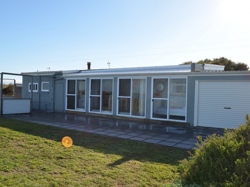 65 Goolwa Channel Drive, Hindmarsh Island SA 5214