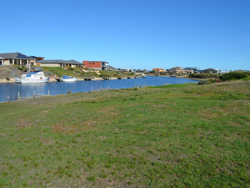 5B Blanche Parade, Hindmarsh Island SA 5214