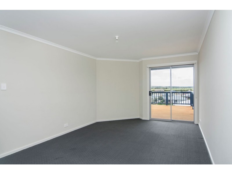 8 Hero Avenue, Middleton SA 5213