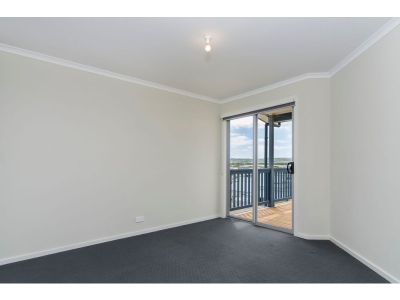 8 Hero Avenue, Middleton SA 5213