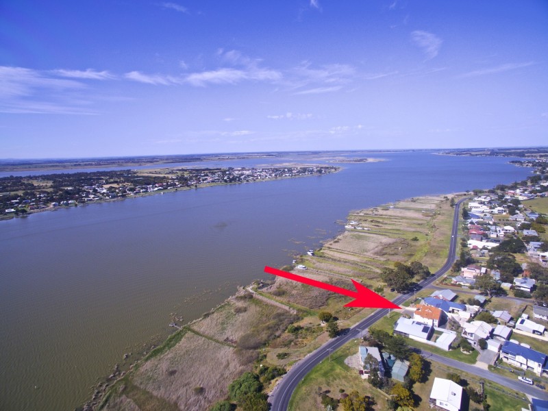 95 Captain Sturt Parade, Hindmarsh Island SA 5214